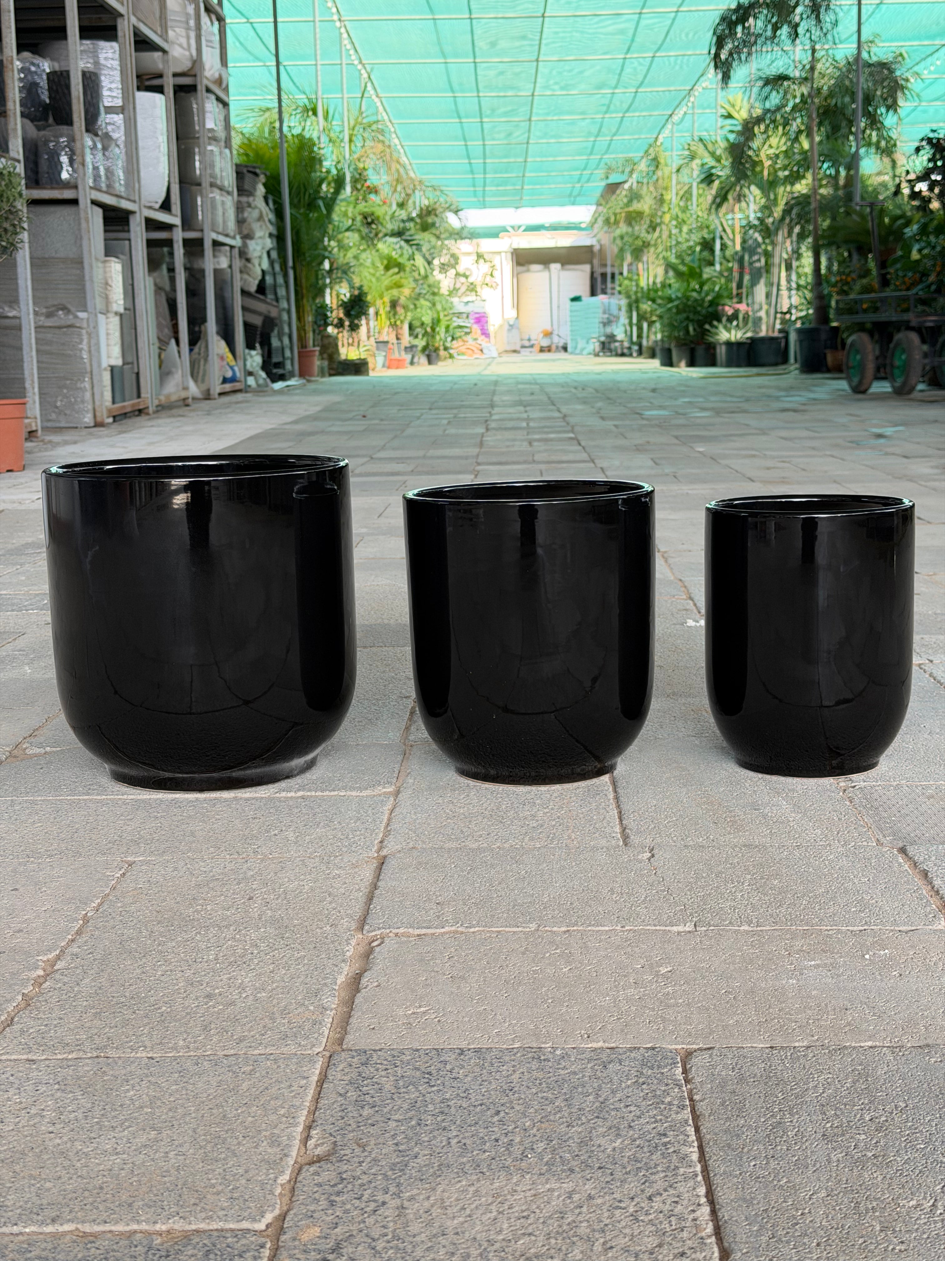 Luna – Black Ceramic Planter
